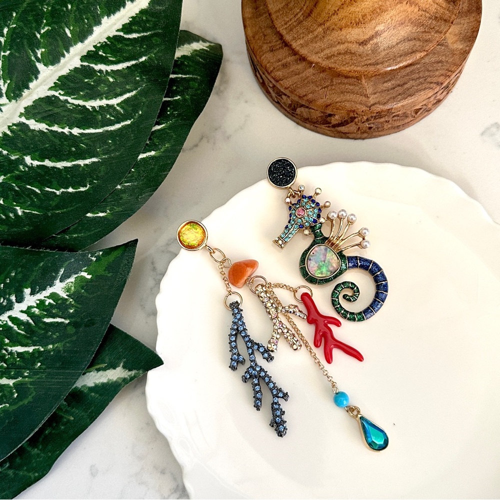 Seahorse Coral Vintage Style Earrings Mismatched Ocean Beach Vaca Jewelry NEW